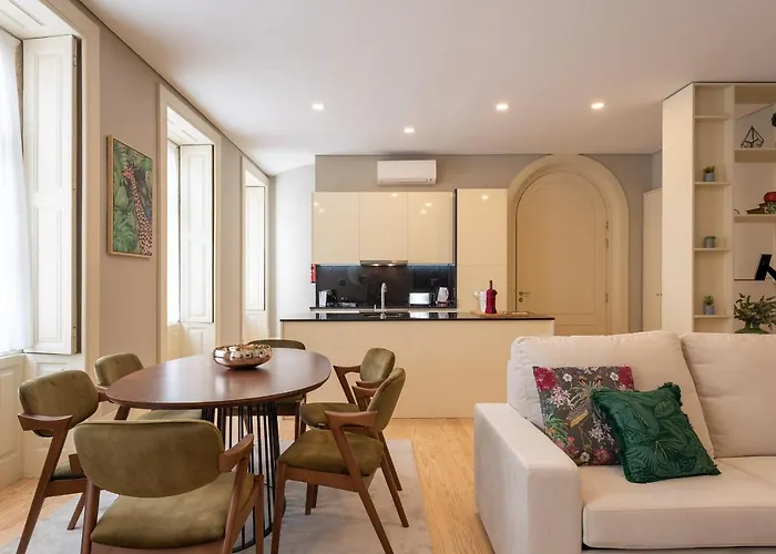 Cc Downtown Palace - H