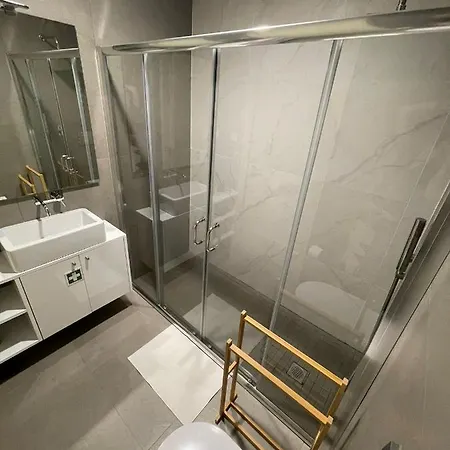 Cc Downtown Palace - H