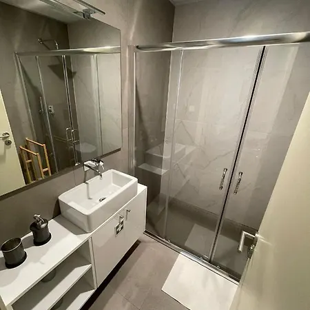 Cc Downtown Palace - H